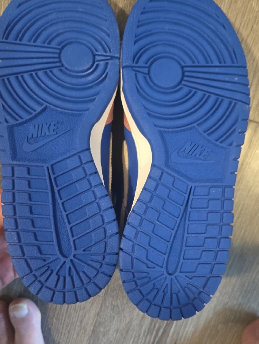 Nike Dunk Low SE (GS) BRAND NEW DZ2873 400 Size 5.5/7 Women - Picture 7 of 10